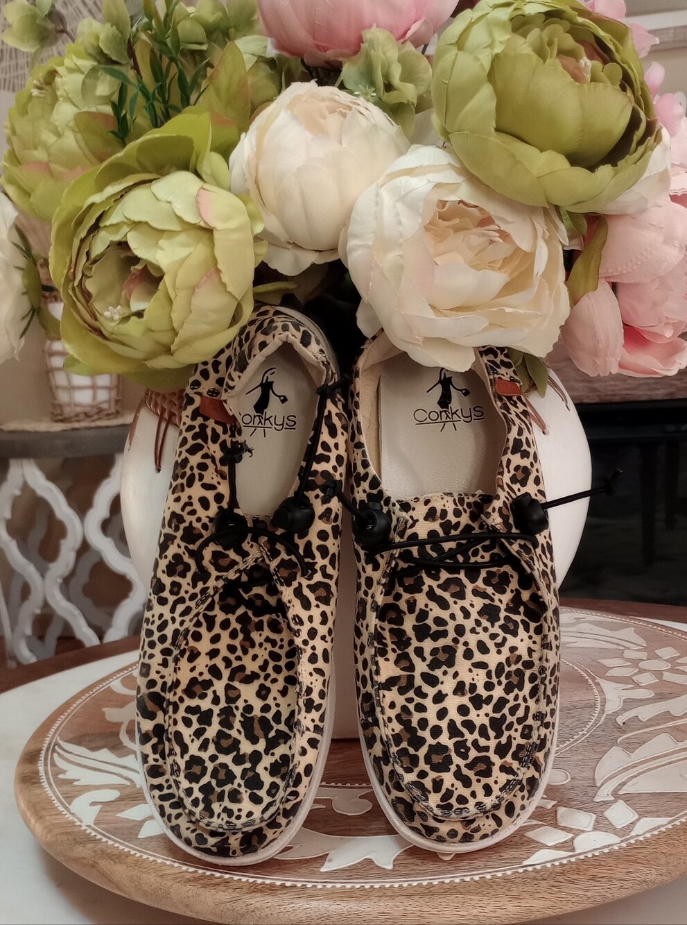Corkys Women's Kayak Leopard-Print Slip Ons Boat Sneakers Casual Shoes Size 8